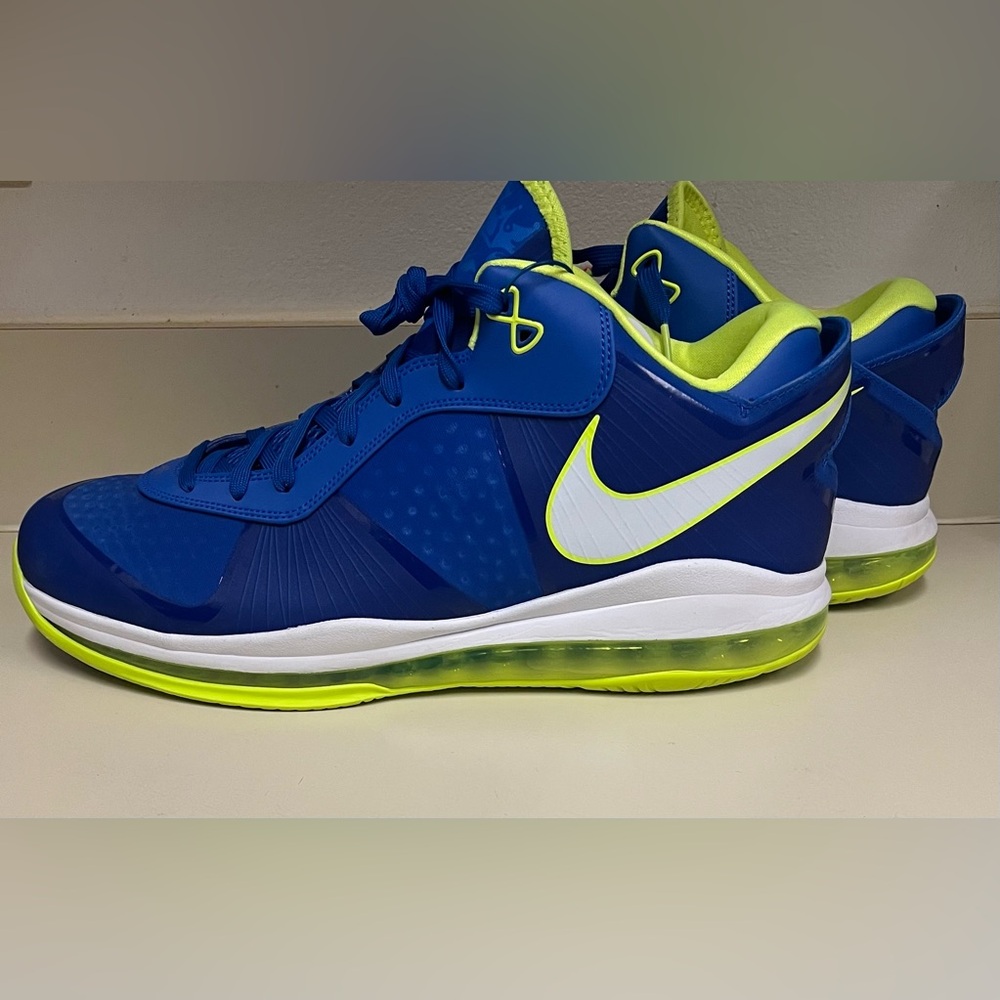 Nike Lebron 8 V/2 Low Blue & Volt Sneakers, Size 15